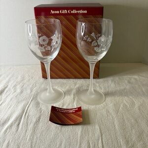 2 Avon Hummingbird 24% Lead Crystal Etched 7 3/8" Wine Goblets Pair NEW France